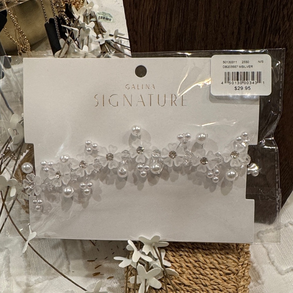 Galina Signature Pearl Floral Hair Accessory